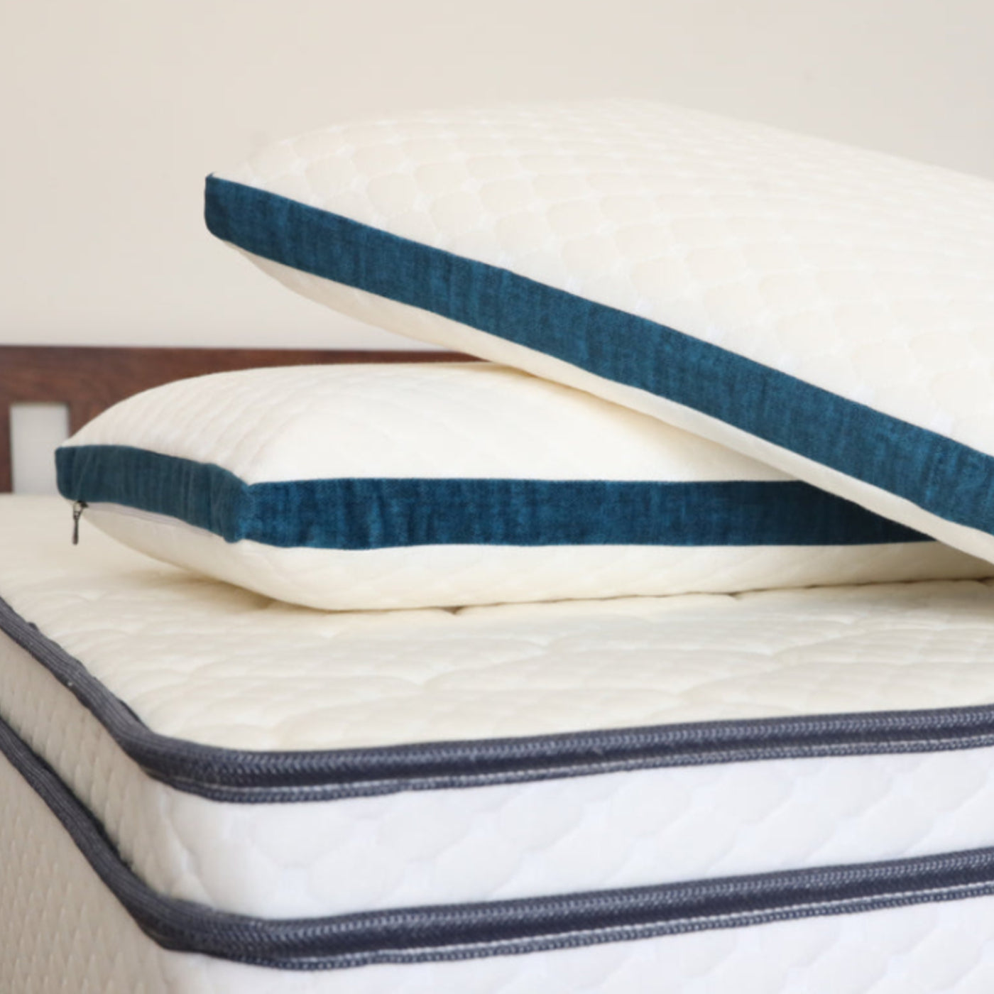 Regular Memory Foam Pillow